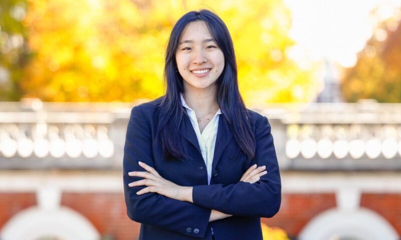 portrait of Caroline Li