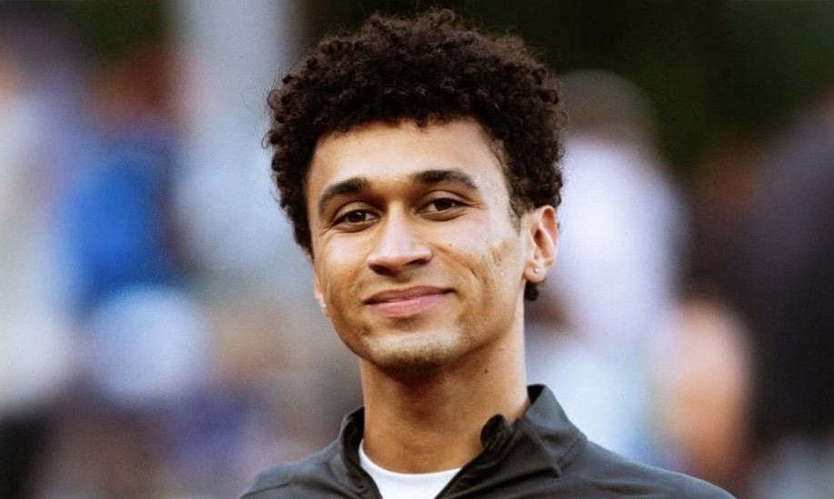 portrait of Sam Rodman